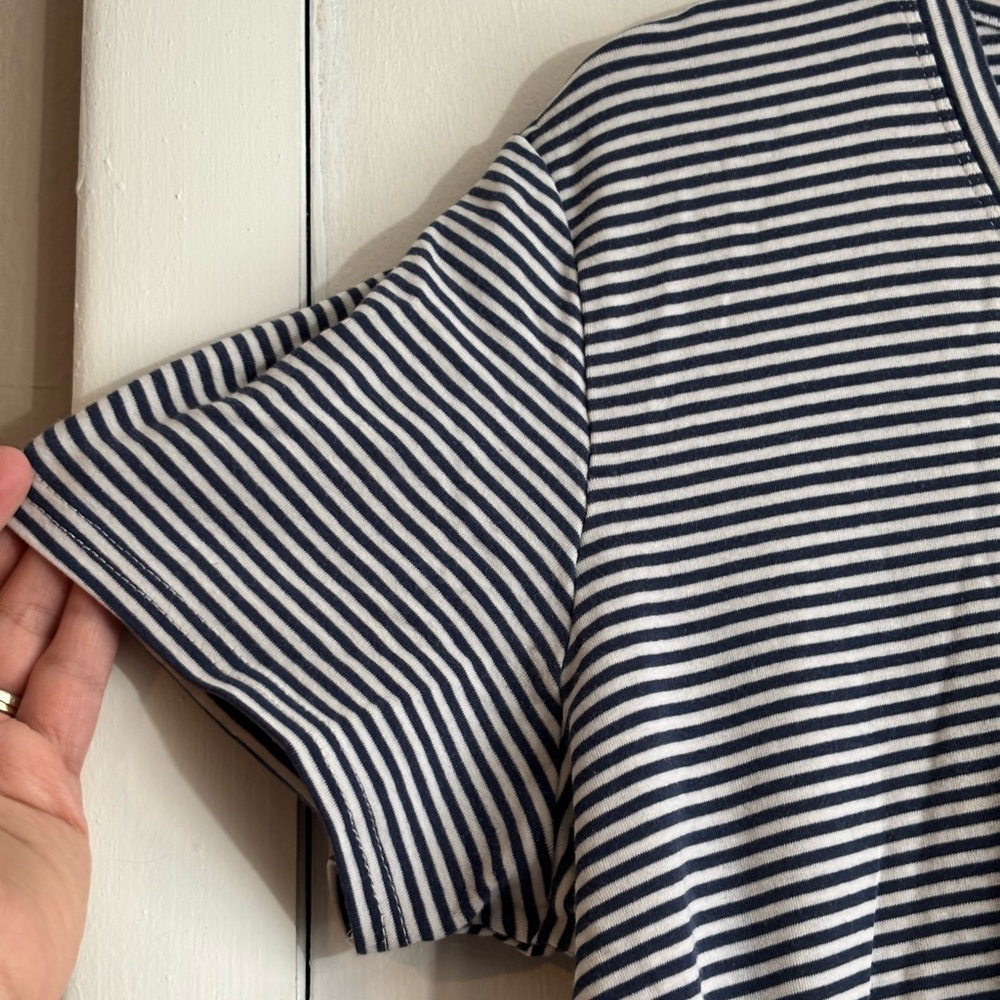 Eddie Bauer Navy and White Striped Tee - Picture 4 of 6